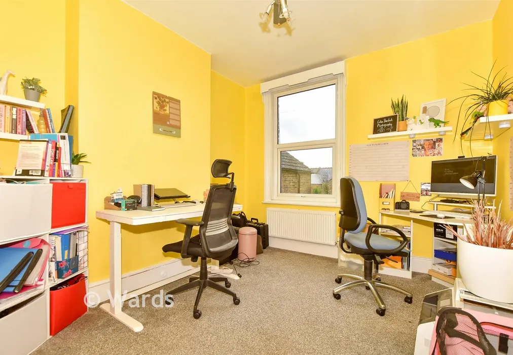 Bedroom 2 - Queens Gardens, Herne Bay, Kent - Wards of Kent