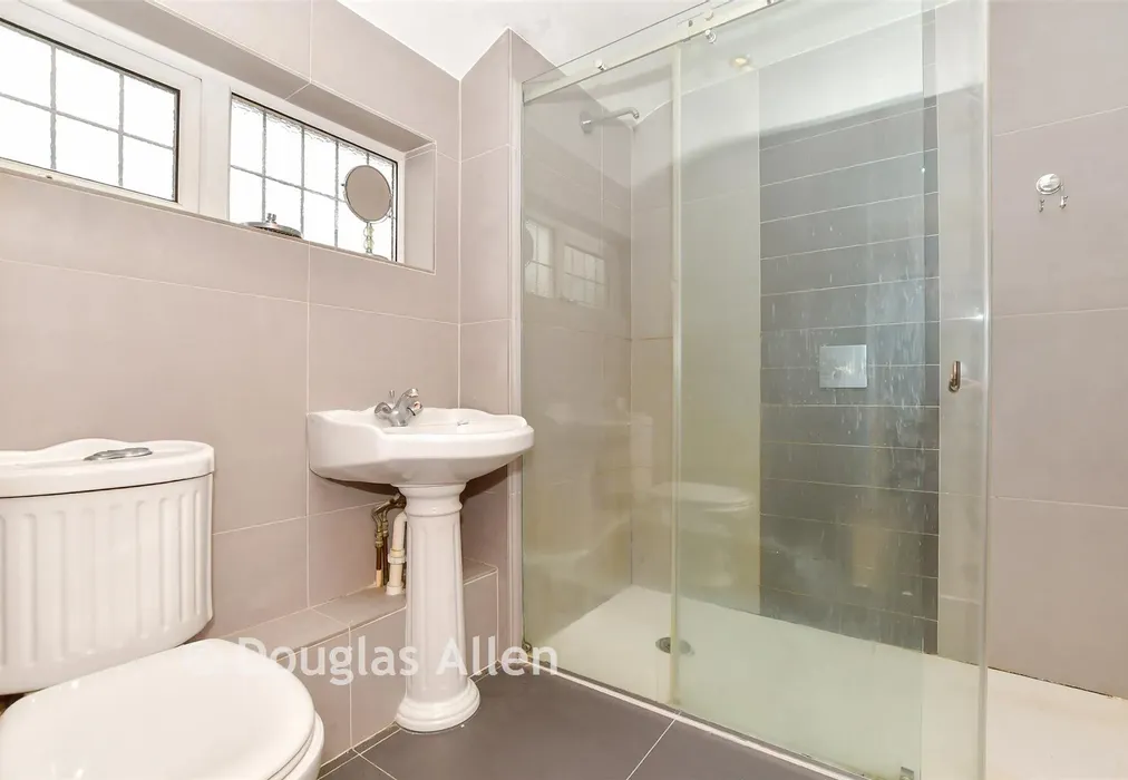 Shower Room - Botelers, Lee Chapel South, Basildon, Essex - Wards of Kent