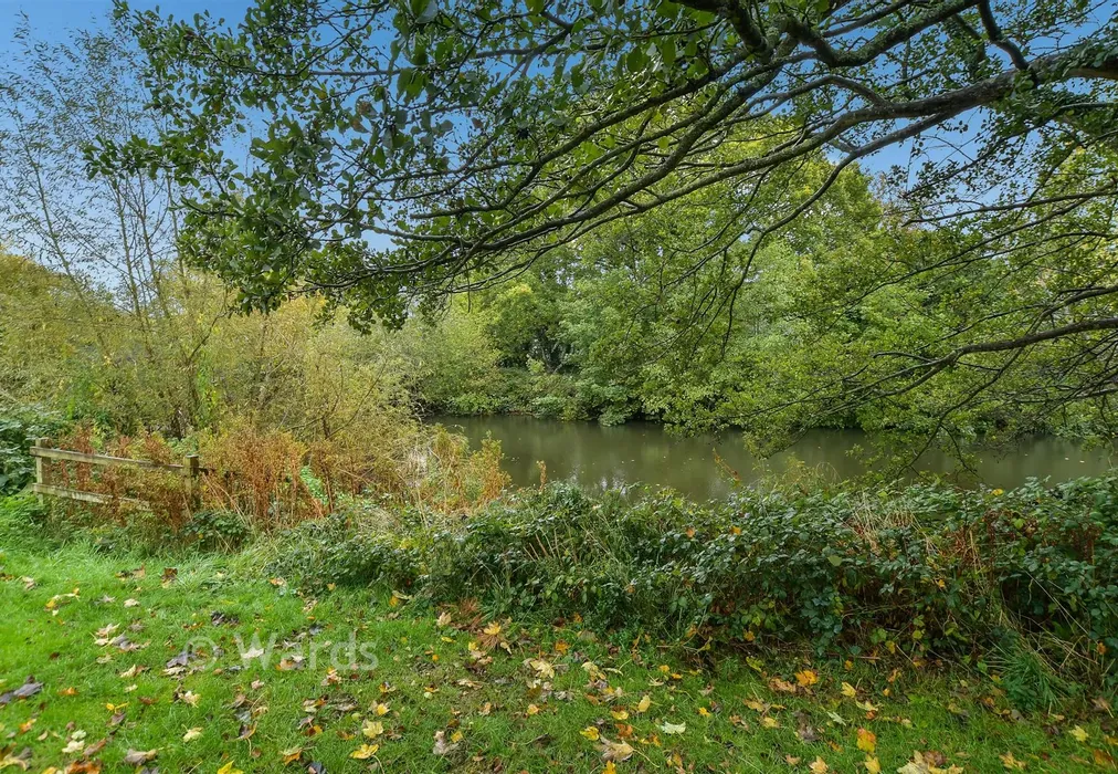 Surrounding Area - Crabapple Road, Tonbridge, Kent - Wards of Kent