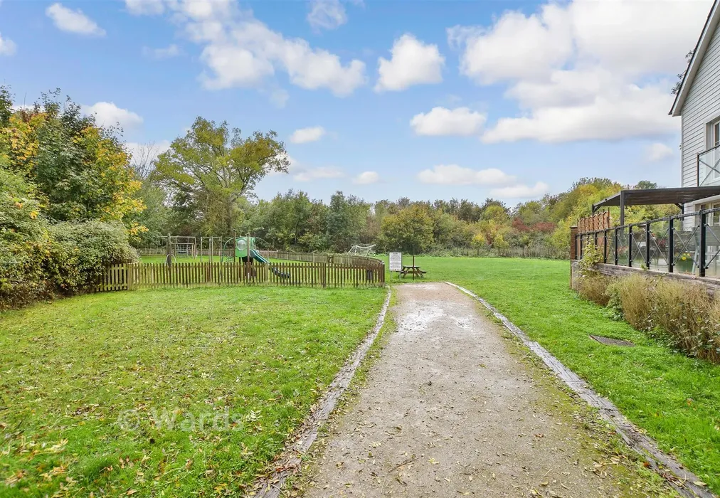 Surrounding Area - Crabapple Road, Tonbridge, Kent - Wards of Kent