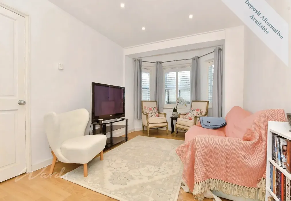 Lounge - Prince Of Wales Terrace Deal CT14 - Wards of Kent