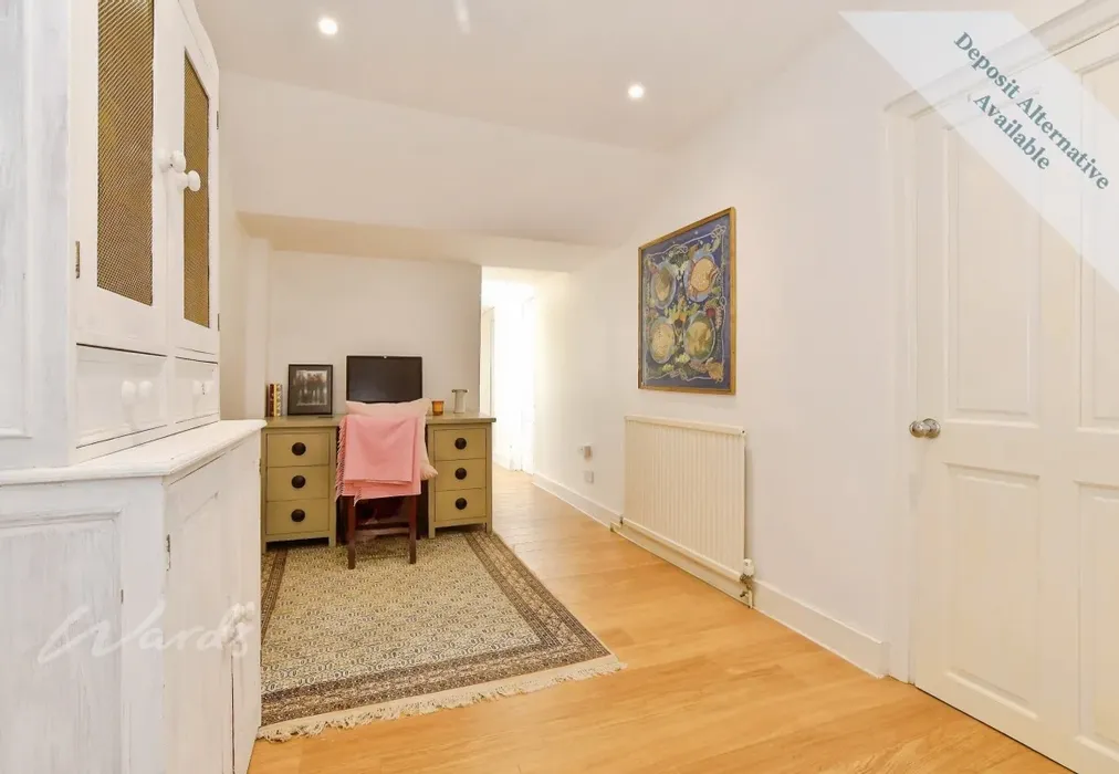 Hallway - Prince Of Wales Terrace Deal CT14 - Wards of Kent