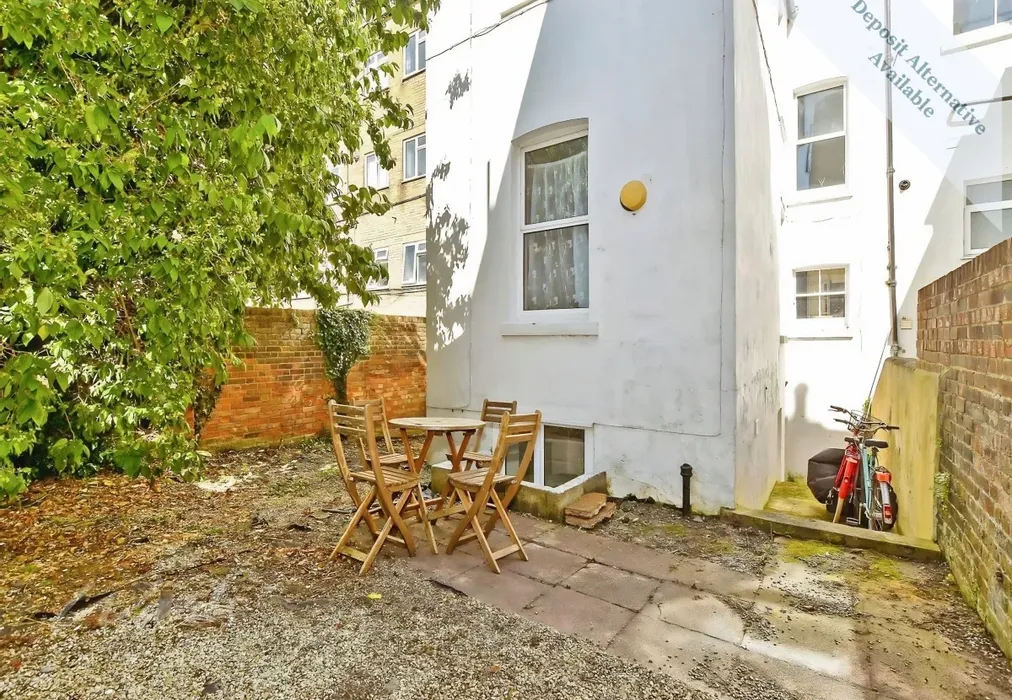 Garden - Prince Of Wales Terrace Deal CT14 - Wards of Kent