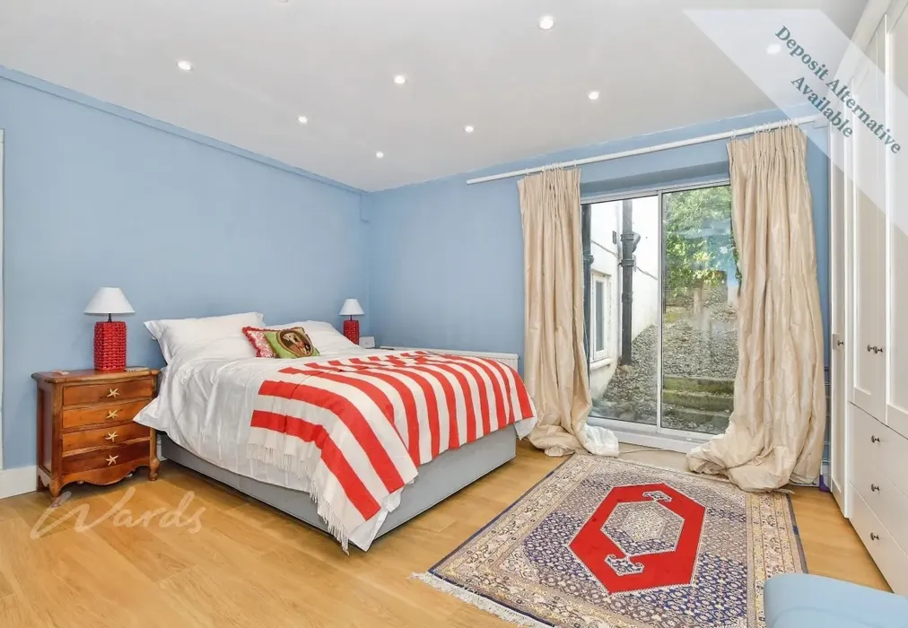 Bedroom 1 - Prince Of Wales Terrace Deal CT14 - Wards of Kent