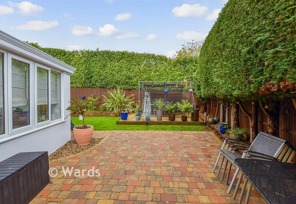 Side Garden - Wytherling Close, Bearsted, Maidstone, Kent - Wards of Kent