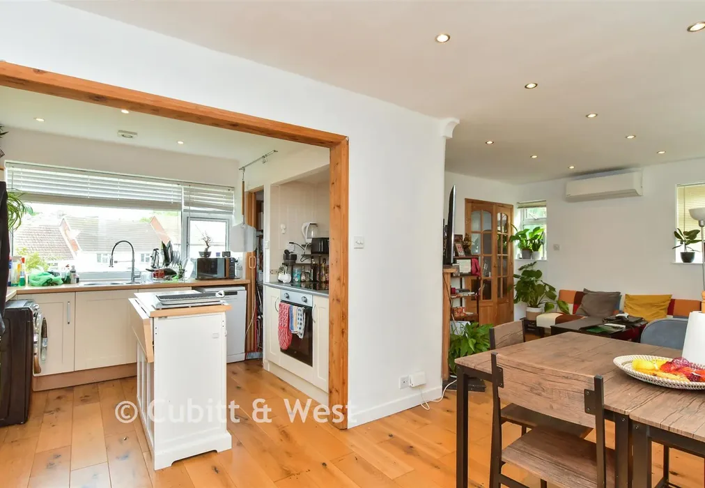 Lounge/ Diner - Stanstead Crescent, Woodingdean, Brighton, East Sussex - Wards of Kent