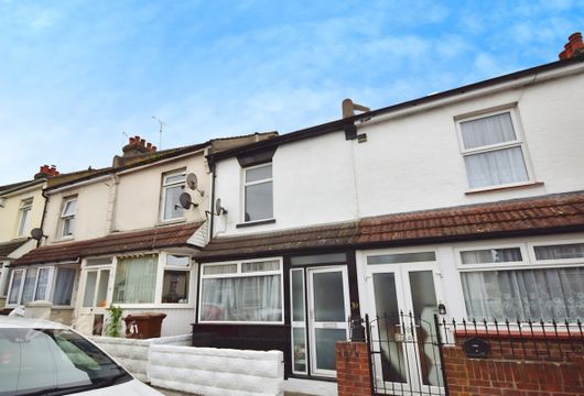 Albany Road Gillingham ME7 - Wards of Kent