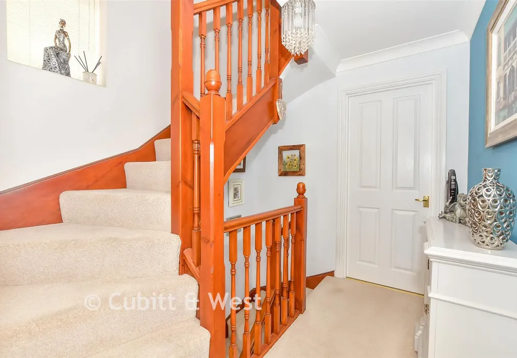 Internal Lifestyle Photograph - Hamilton Close, Rustington, West Sussex - Wards of Kent