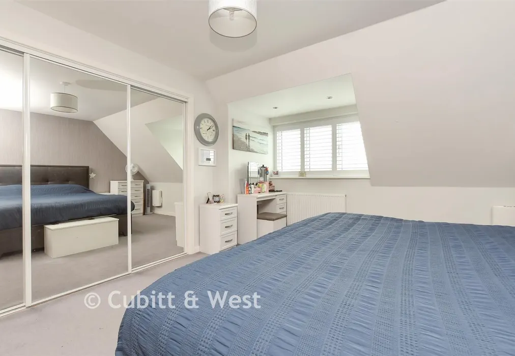 Bedroom 1 - Main Road, Edenbridge, Kent - Wards of Kent