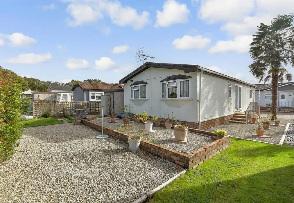 Rear Garden - Bluebell Woods Park, Broad Oak, Canterbury, Kent - Wards of Kent