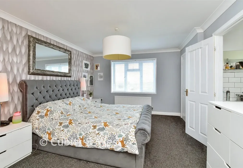 Bedroom 1 - Harbour View Close, Newhaven, East Sussex - Wards of Kent