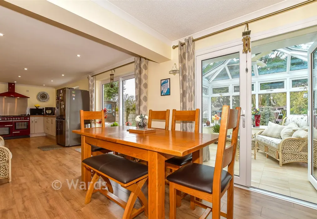 Kitchen/Diner - Park Road, Littlestone, New Romney, Kent - Wards of Kent