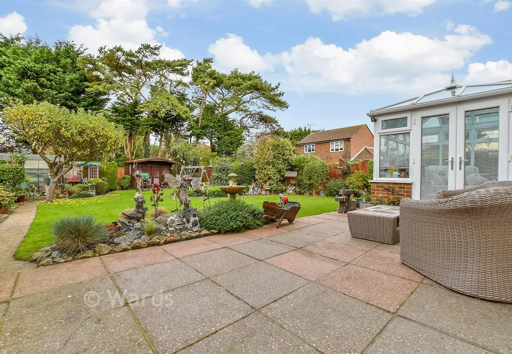 Patio / Decking - Park Road, Littlestone, New Romney, Kent - Wards of Kent