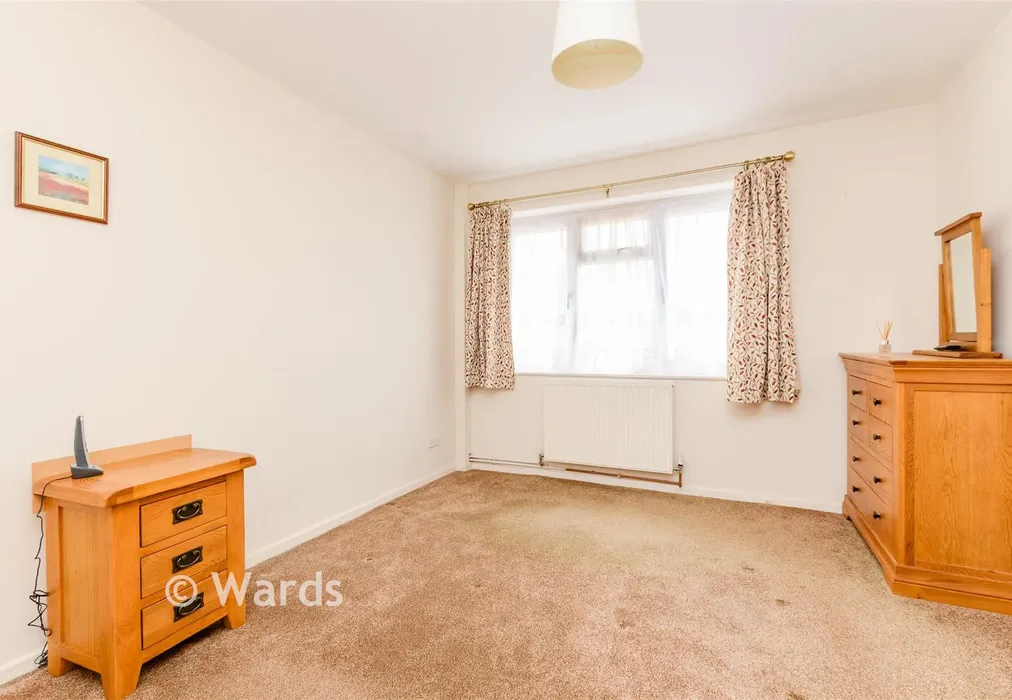 Bedroom 1 - Kent Avenue, Minster On Sea, Sheerness, Kent - Wards of Kent