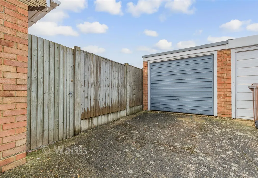 Garage - Kent Avenue, Minster On Sea, Sheerness, Kent - Wards of Kent