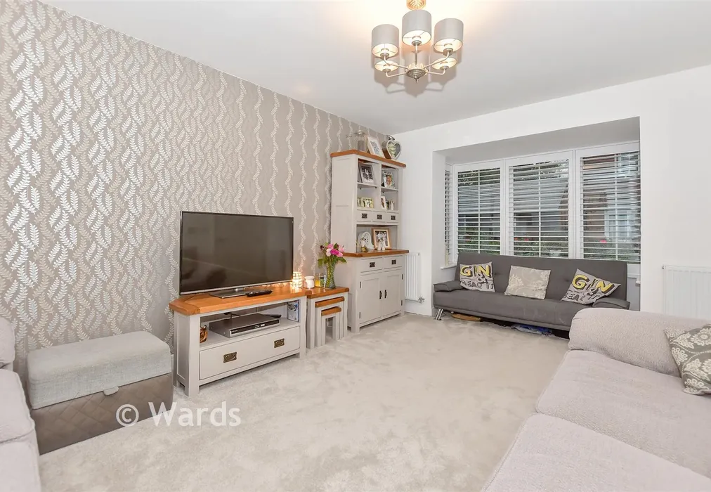 Lounge - Collier Street, Yalding, Maidstone, Kent - Wards of Kent