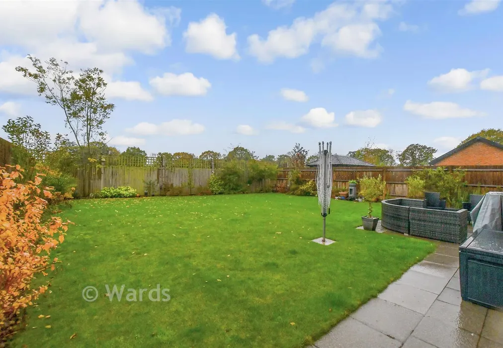 Rear Garden - Collier Street, Yalding, Maidstone, Kent - Wards of Kent