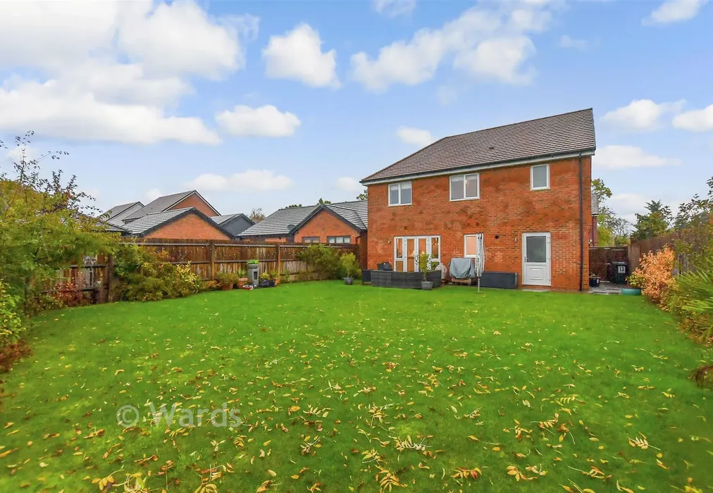 Rear Garden - Collier Street, Yalding, Maidstone, Kent - Wards of Kent