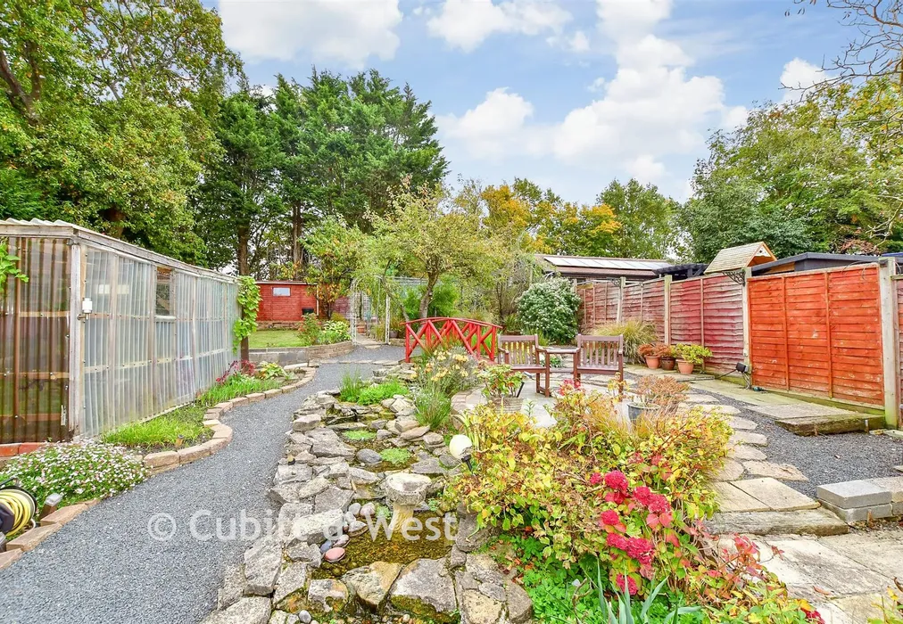 Rear Garden - Stakes Hill Road, Waterlooville, Hampshire - Wards of Kent