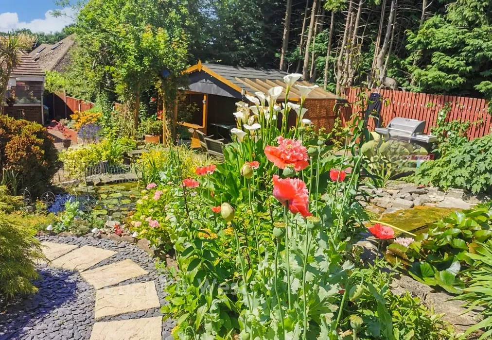 Garden 2 - Stakes Hill Road, Waterlooville, Hampshire - Wards of Kent
