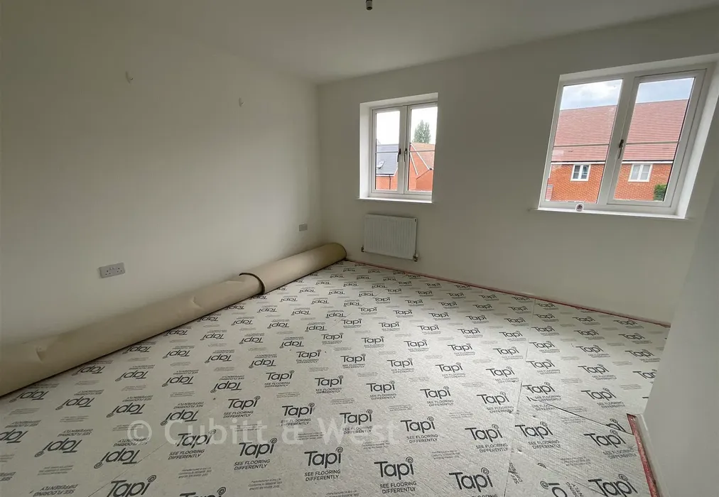 Bedroom 2 - Knight Gardens, Arundel, West Sussex - Wards of Kent