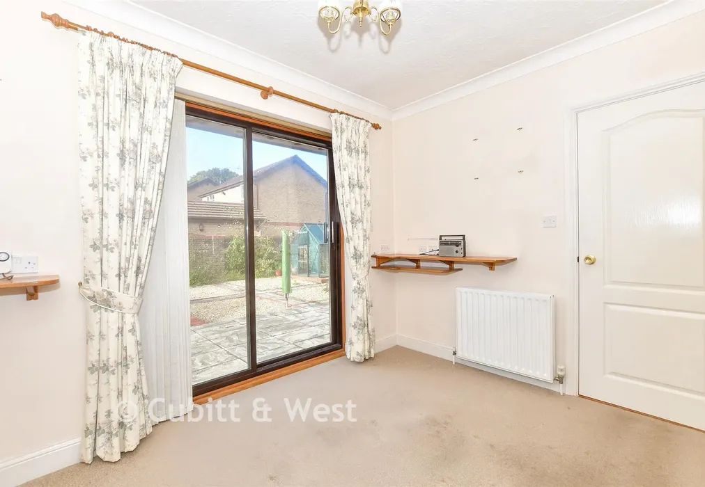 Breakfast Area - Pump Lane, Waterlooville, Hampshire - Wards of Kent