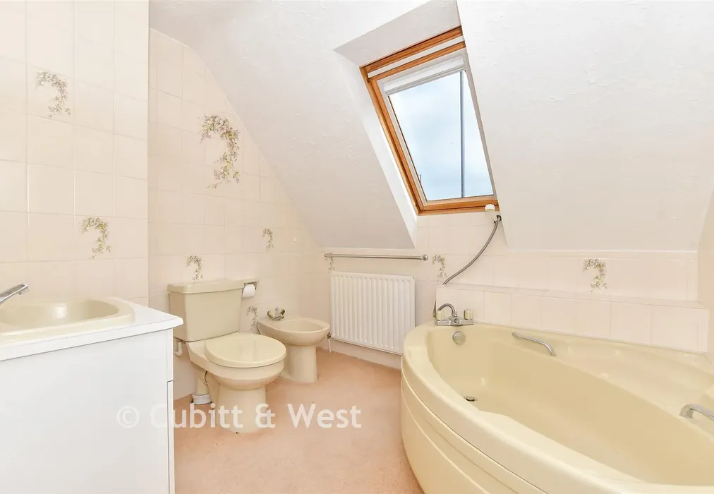 Bathroom - Pump Lane, Waterlooville, Hampshire - Wards of Kent