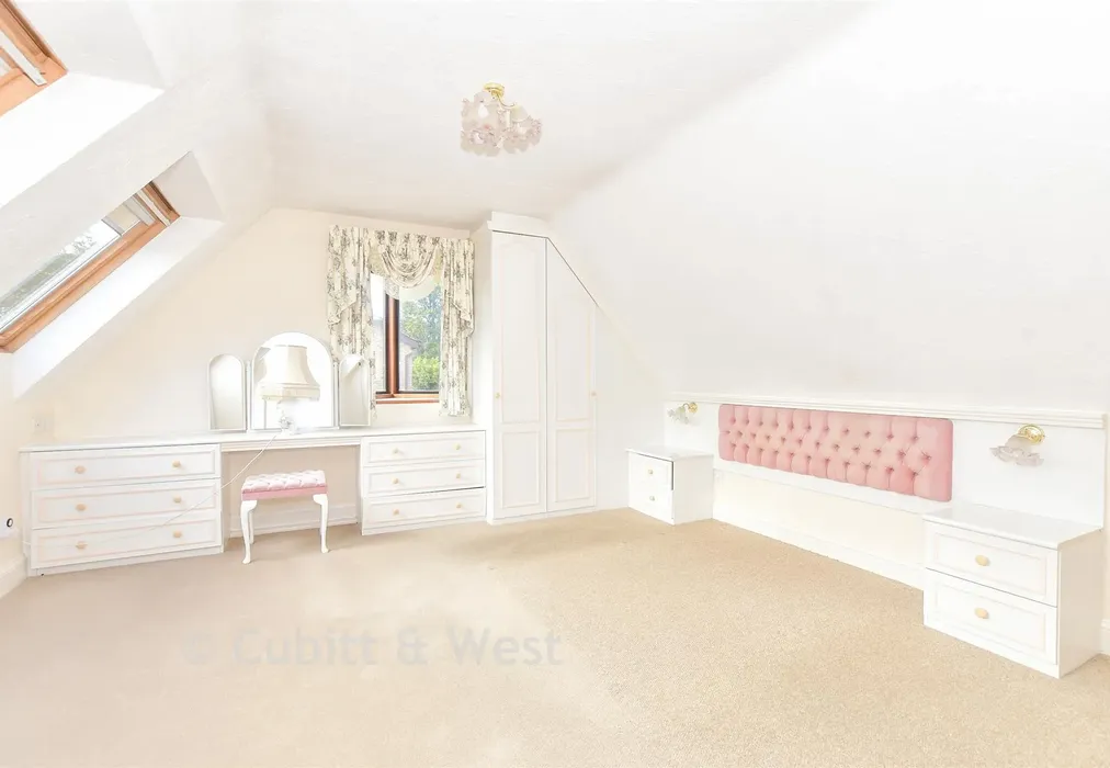 Bedroom 1 - Pump Lane, Waterlooville, Hampshire - Wards of Kent