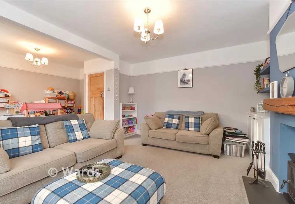 Lounge - Little Buckland Avenue, Maidstone, Kent - Wards of Kent