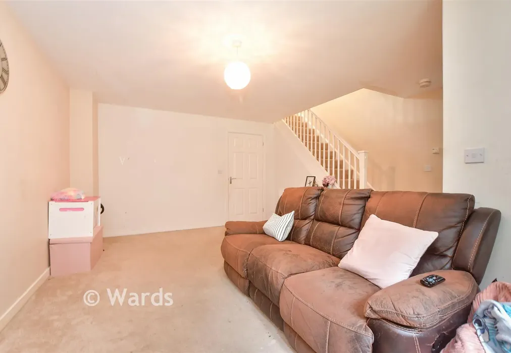 Lounge - Cantium Place, Snodland, Kent - Wards of Kent