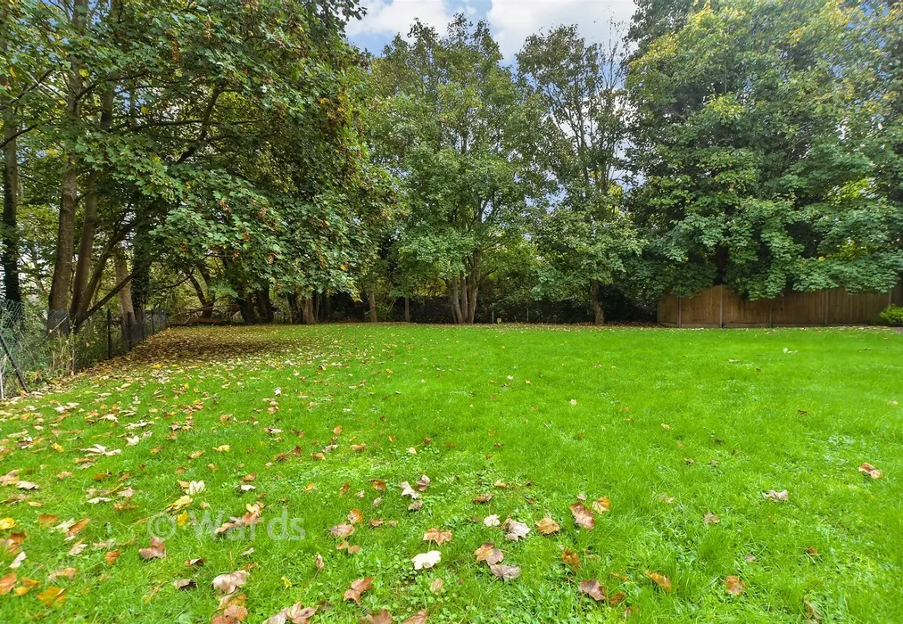 Grass area to front - Cantium Place, Snodland, Kent - Wards of Kent
