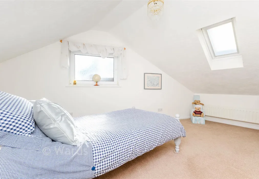 Bedroom 3 - Mill Lane, Chatham, Kent - Wards of Kent