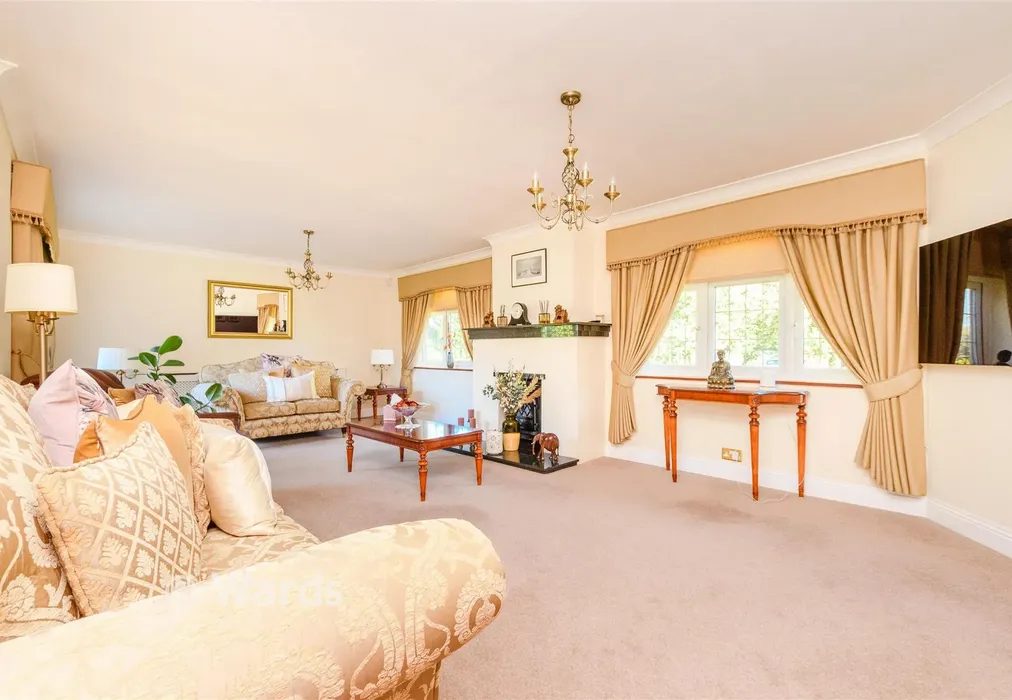 Lounge - Mill Lane, Chatham, Kent - Wards of Kent