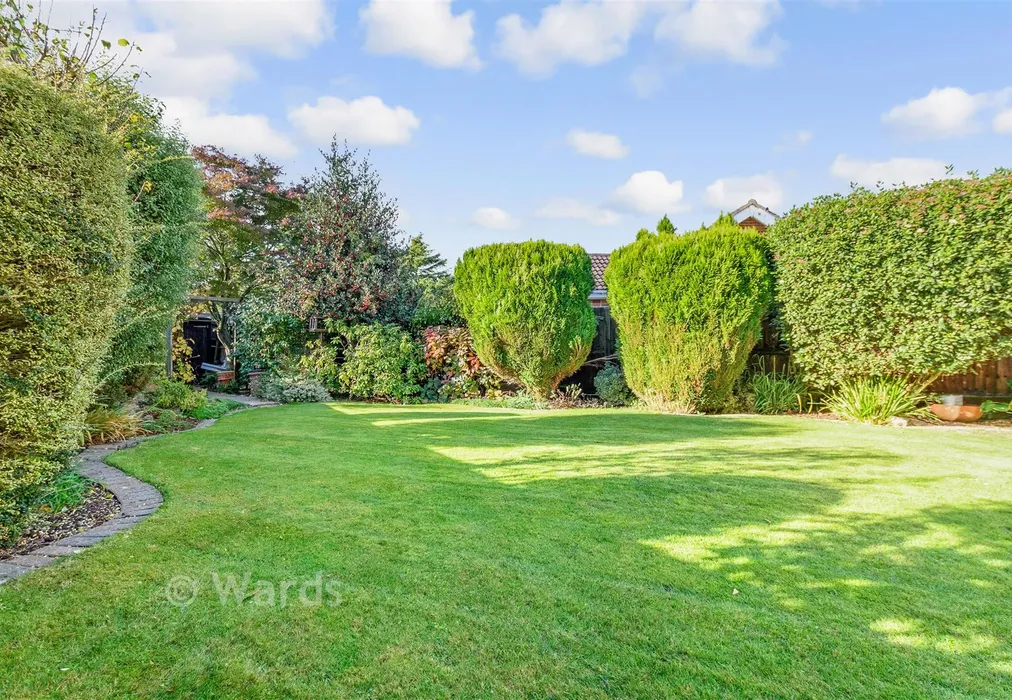 Rear Garden - Mill Lane, Chatham, Kent - Wards of Kent