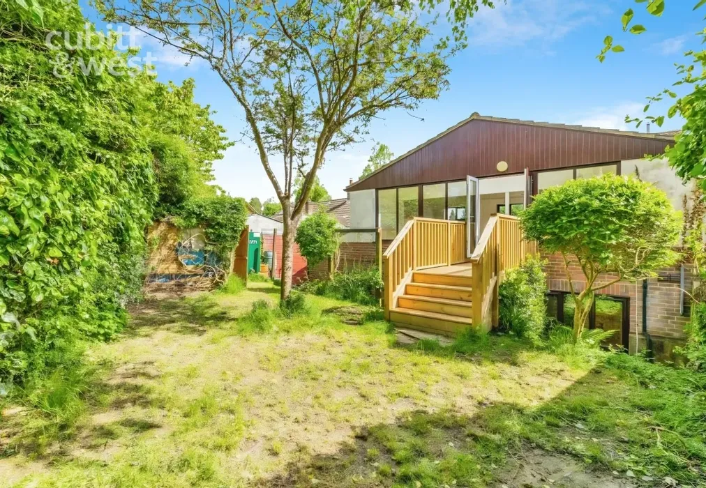 Garden - High Street, Nutley, TN22 - Wards of Kent