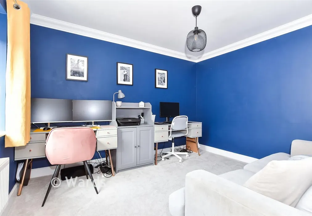 Bedroom 3 - Quindell Place, Kings Hill, West Malling, Kent - Wards of Kent