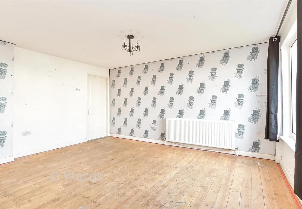 Lounge - Pannell Road, Isle Of Grain, Rochester, Kent - Wards of Kent