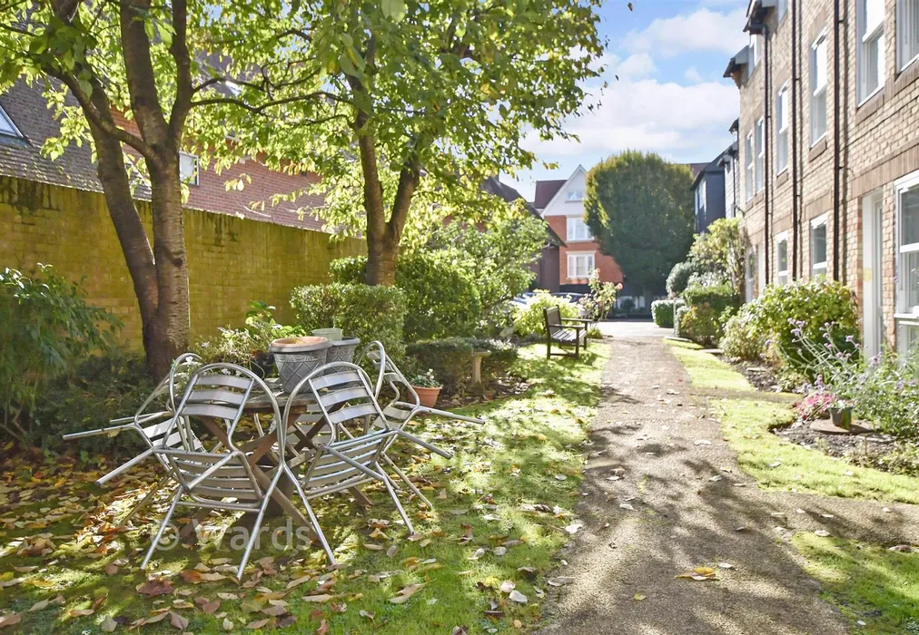 Communal Gardens - Knotts Lane, Canterbury, Kent - Wards of Kent
