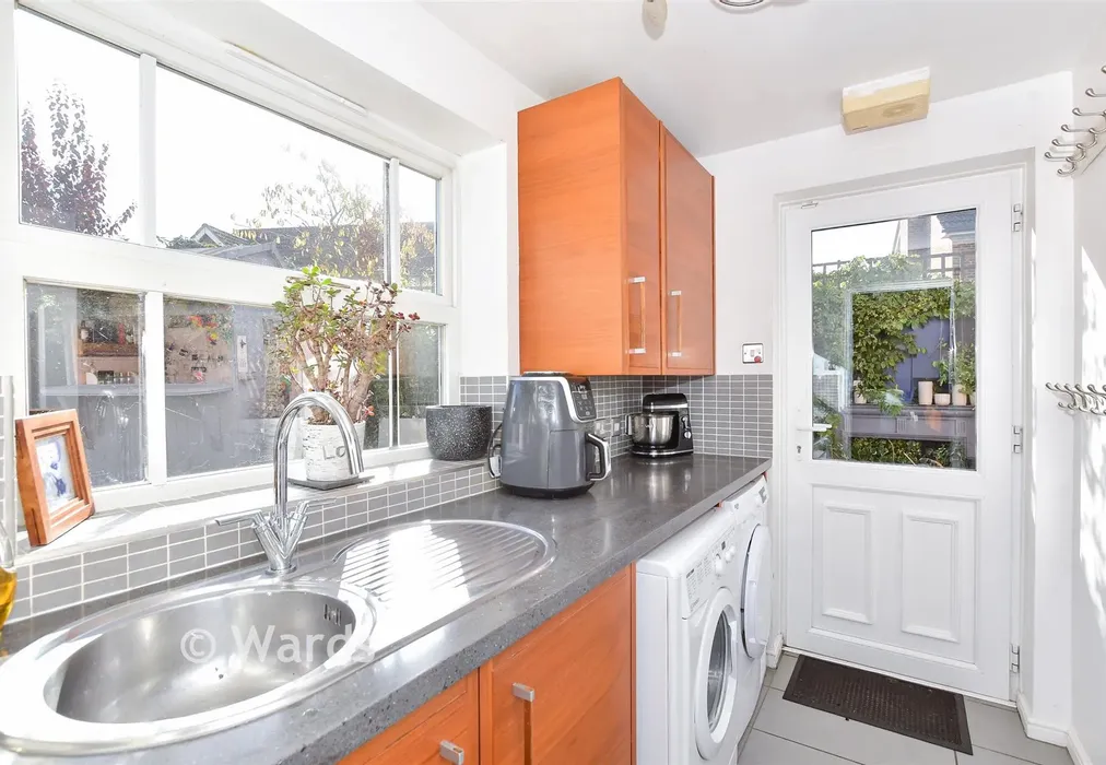 Utility Room - Anson Avenue, West Malling, Kent - Wards of Kent