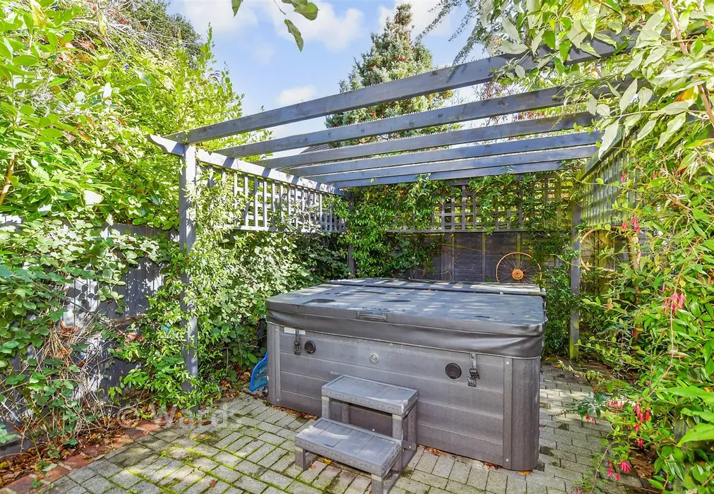 Rear Garden - Anson Avenue, West Malling, Kent - Wards of Kent