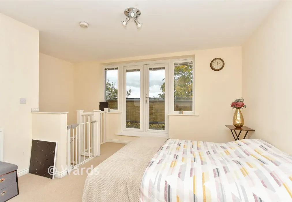 Bedroom 1 - Ward View, Chatham, Kent - Wards of Kent
