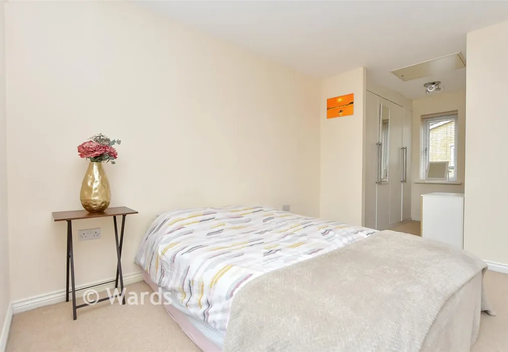 Bedroom 1 - Ward View, Chatham, Kent - Wards of Kent
