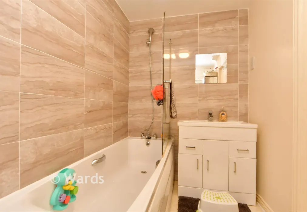 Bathroom - Ward View, Chatham, Kent - Wards of Kent