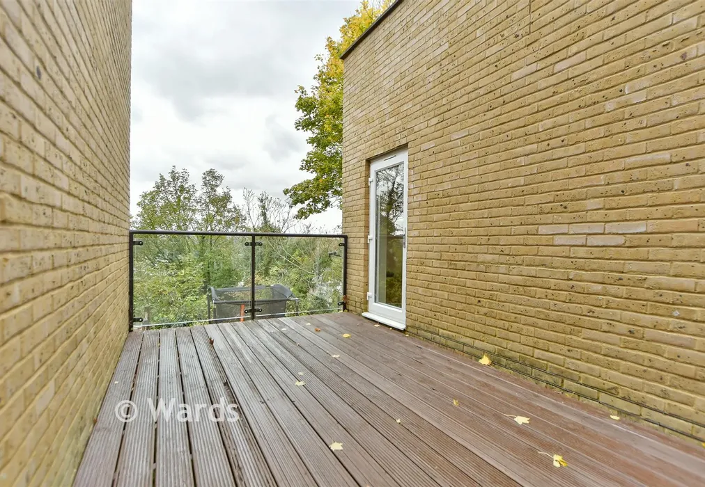 Balcony 2 - Ward View, Chatham, Kent - Wards of Kent