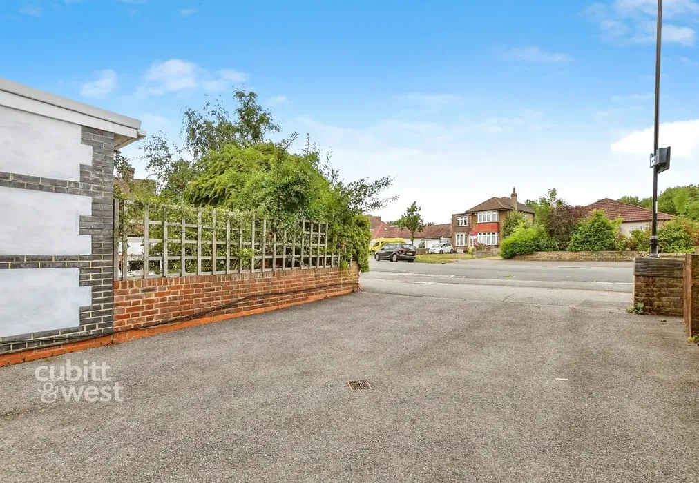 56819139-901H1E92 - Woodmere Avenue Croydon CR0 - Wards of Kent