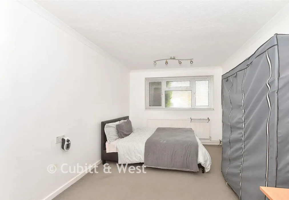 Bedroom 1 - Boswell Road, Tilgate, Crawley, West Sussex - Wards of Kent