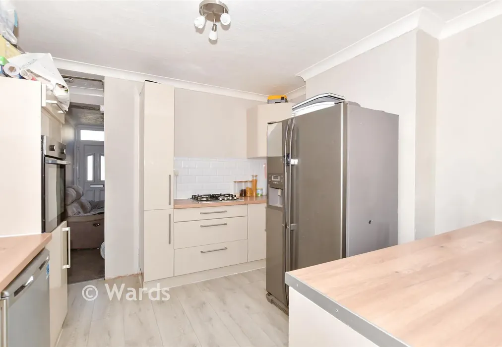 Kitchen - Gladstone Road, Penenden Heath, Maidstone, Kent - Wards of Kent