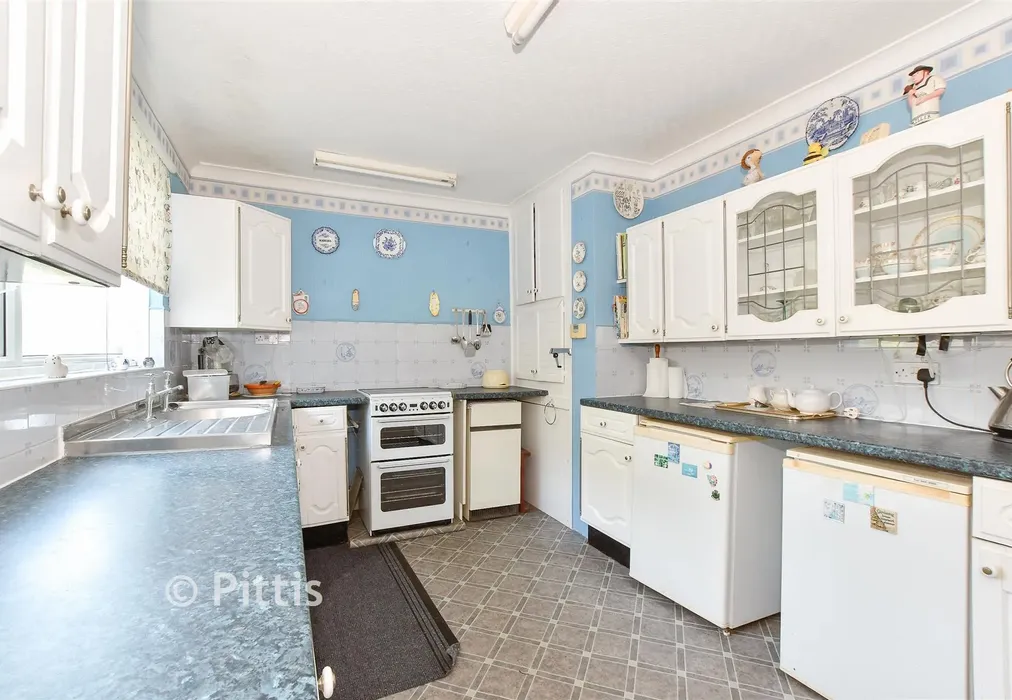 Kitchen/Dining Room - Copse Lane, Freshwater, Isle of Wight - Wards of Kent