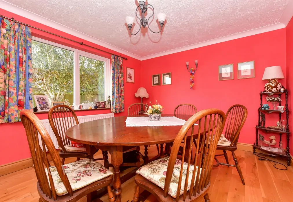 Dining Room - Victoria Road, Deal, Kent - Wards of Kent