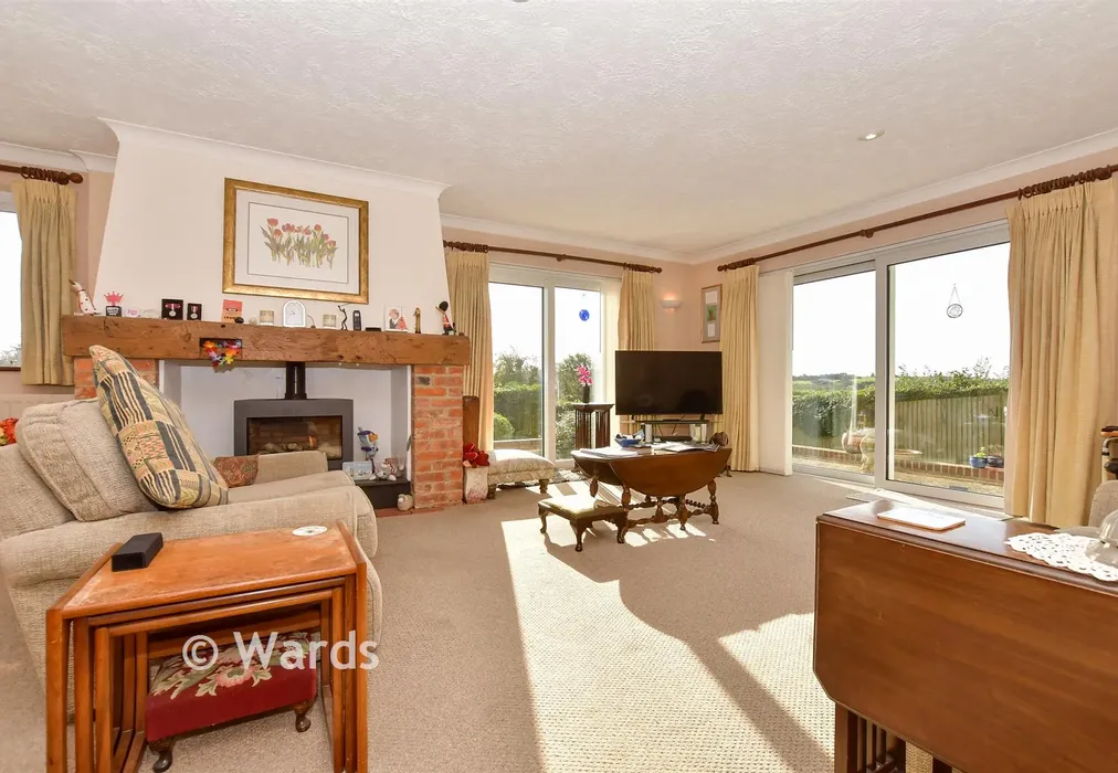 Lounge - Victoria Road, Deal, Kent - Wards of Kent